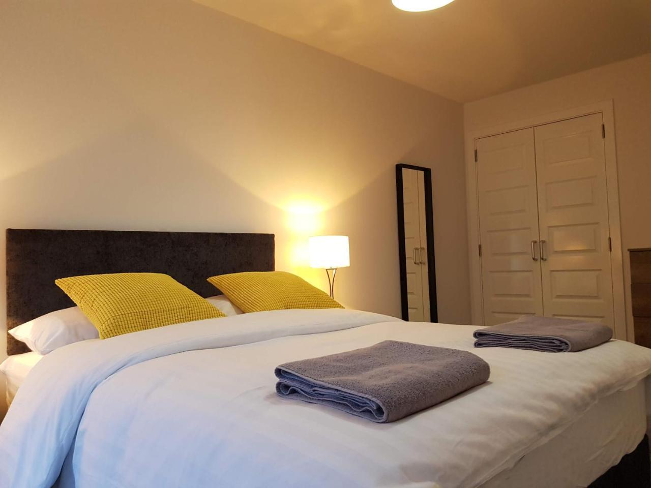 3 Royal View Apartments スターリング エクステリア 写真